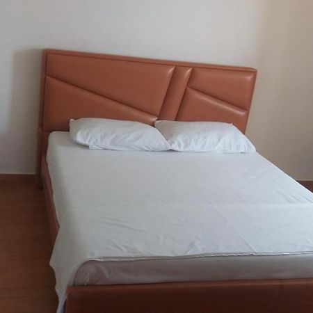 Holidays In Saranda Buitenkant foto